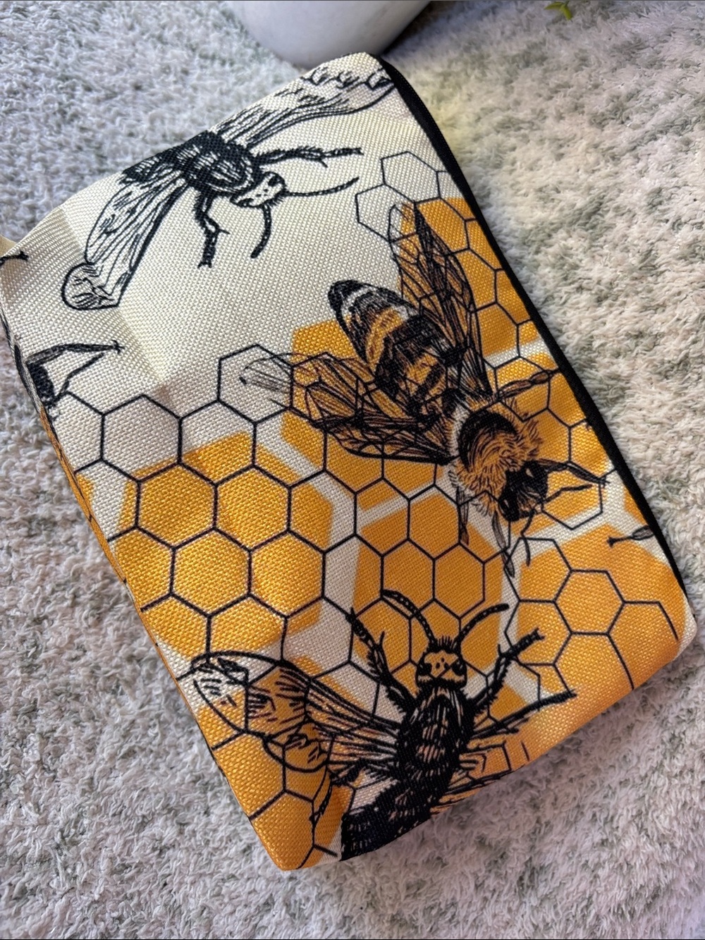 Bee Honeycomb PolyCanvas Cosmetic Bag Pouch Yellow & Black NWT 7x10x2” - Picture 8 of 13